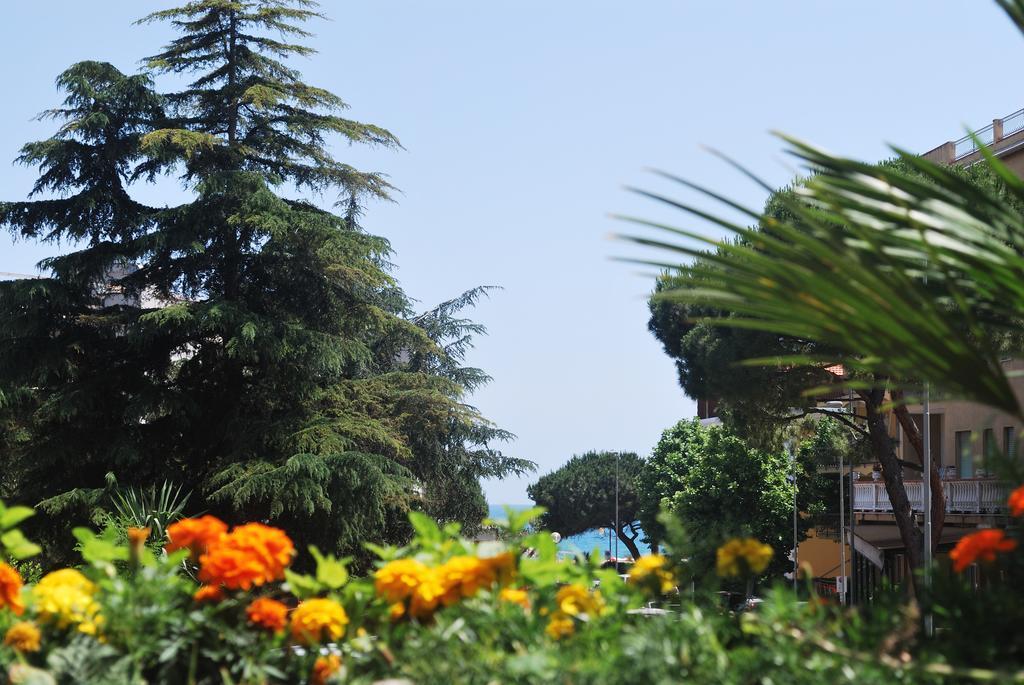 Hotel Galleano Laigueglia Zewnętrze zdjęcie