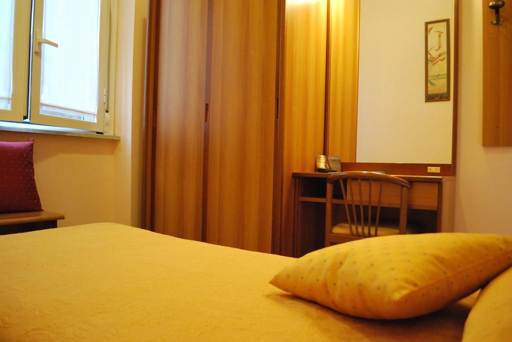 Hotel Galleano Laigueglia Pokój zdjęcie