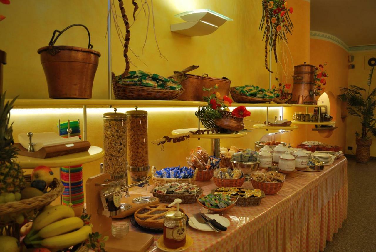 Hotel Galleano Laigueglia Zewnętrze zdjęcie